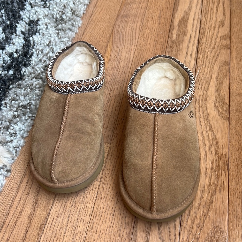 Ugg slippers